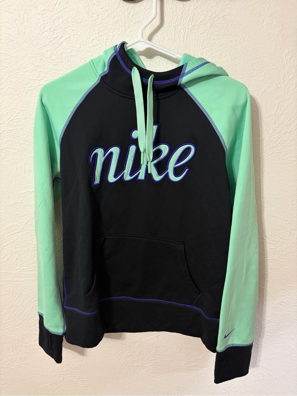 Nike Women’s Black and Mint Green Hooded Sweatshirt